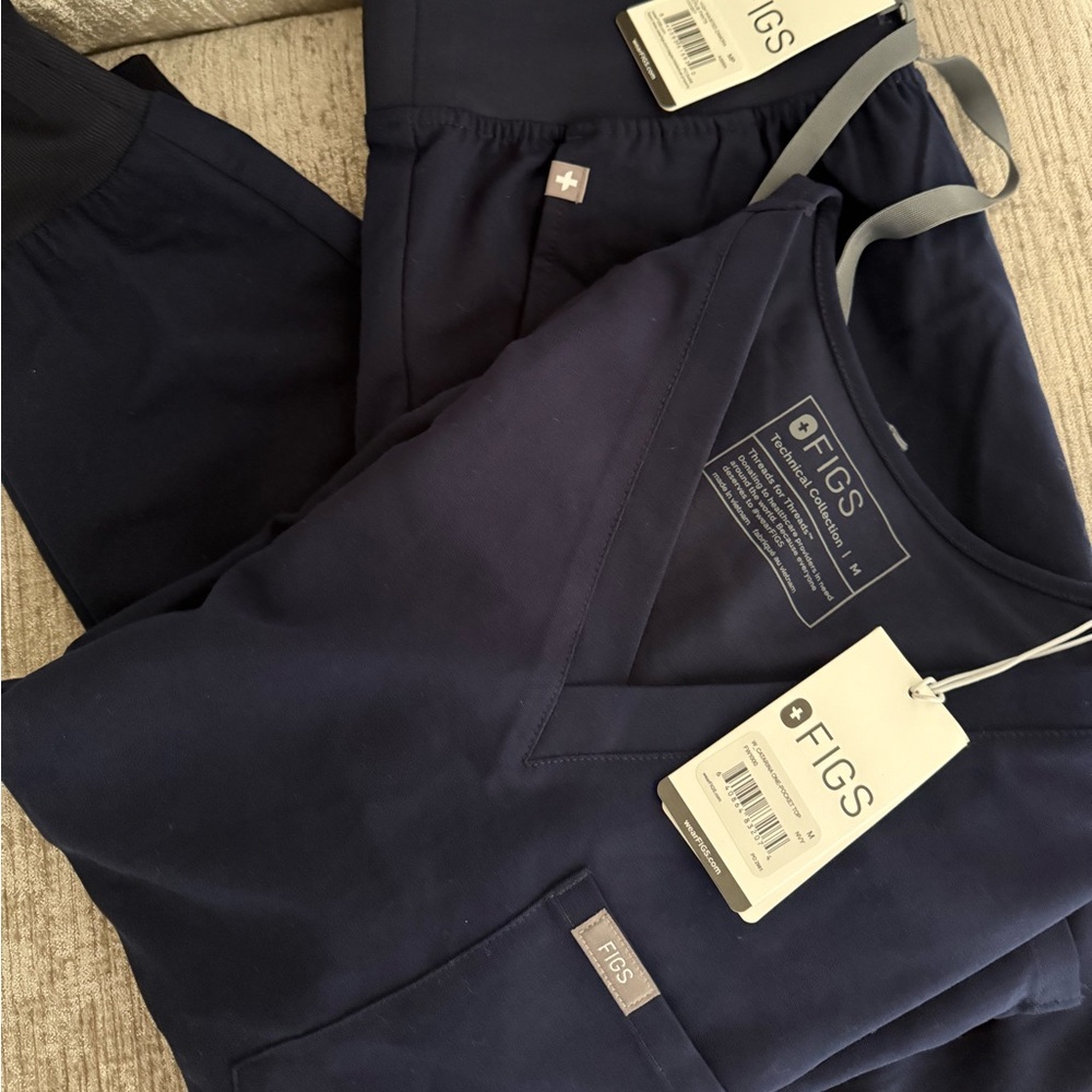 Women's Navy V-Neck Top & Jogger Pants Set